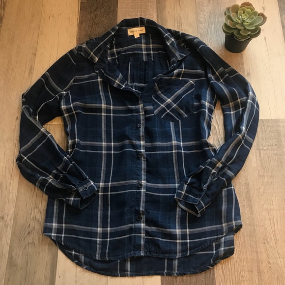 cloth & stone Tops - NWOT Cloth & Stone Button Down Plaid Shirt